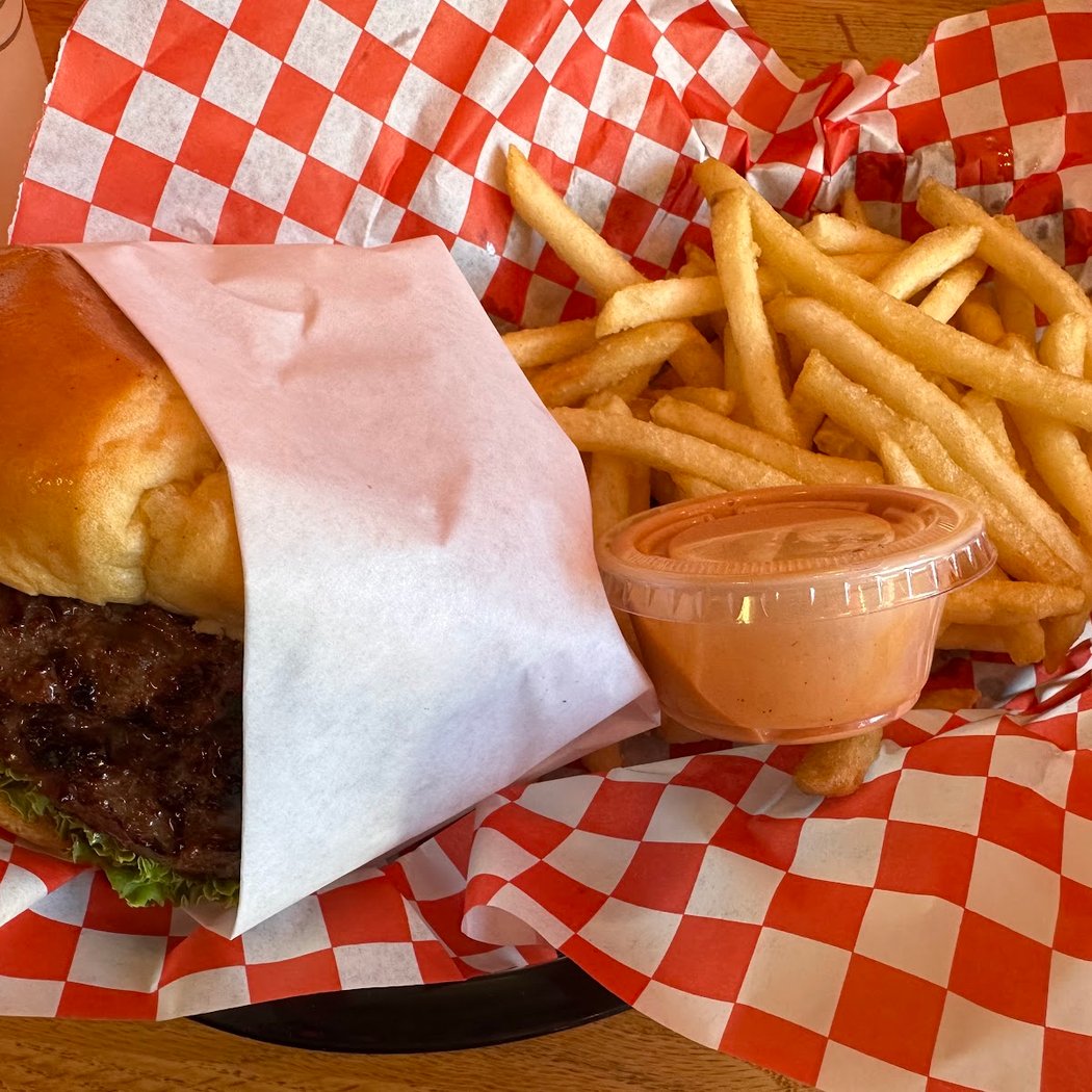 Fred's Burger 3