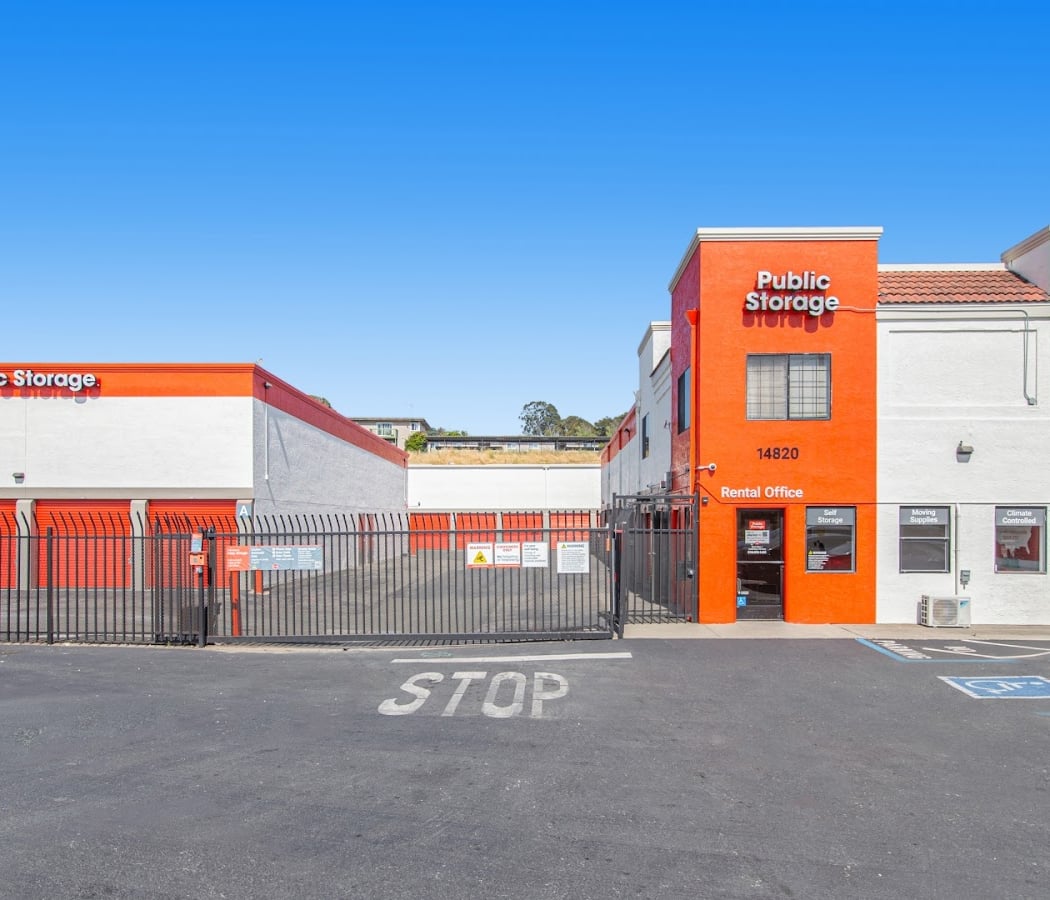 Public Storage 2