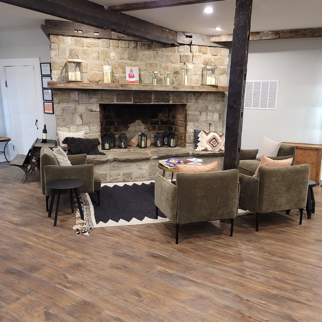 The Kinderhook Bottle Shop 1