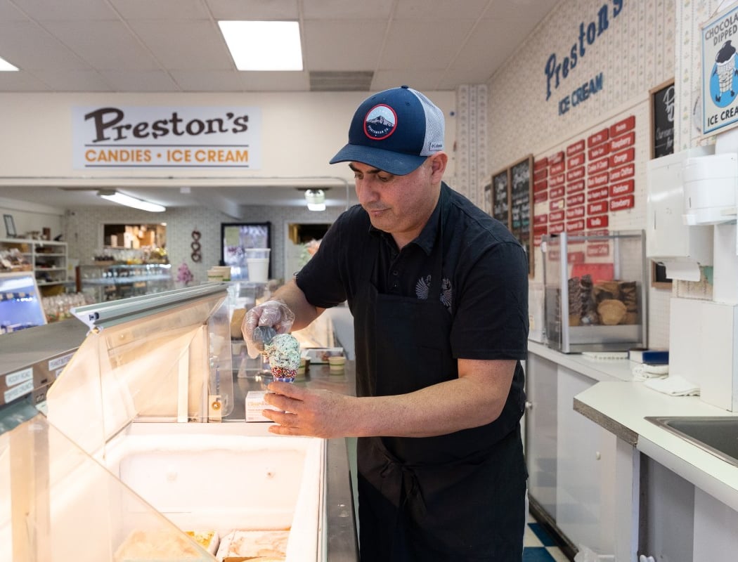 Preston's Candy & Ice Cream 3