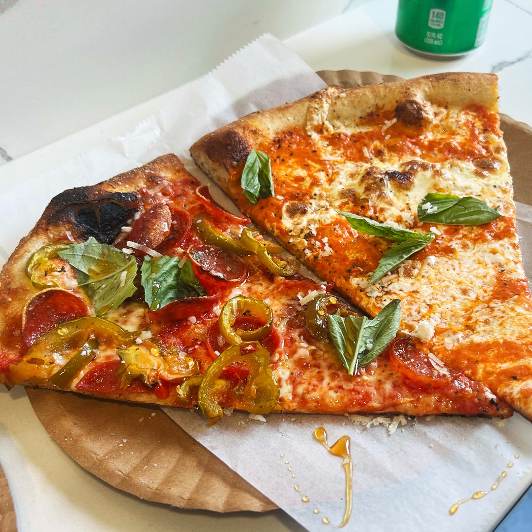 Lucia Pizza Of Avenue X 3