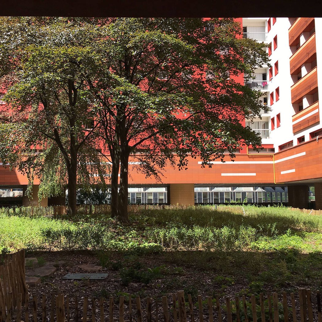 Square des Saisons 1