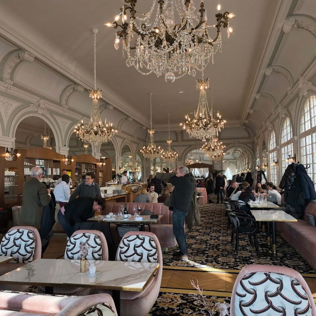 Le Café Pierre Hermé Paris - Hôtel Les Lumières Versailles 5