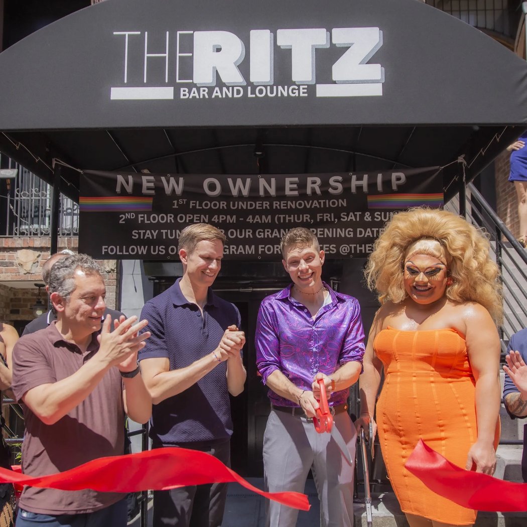 The Ritz Bar and Lounge 3