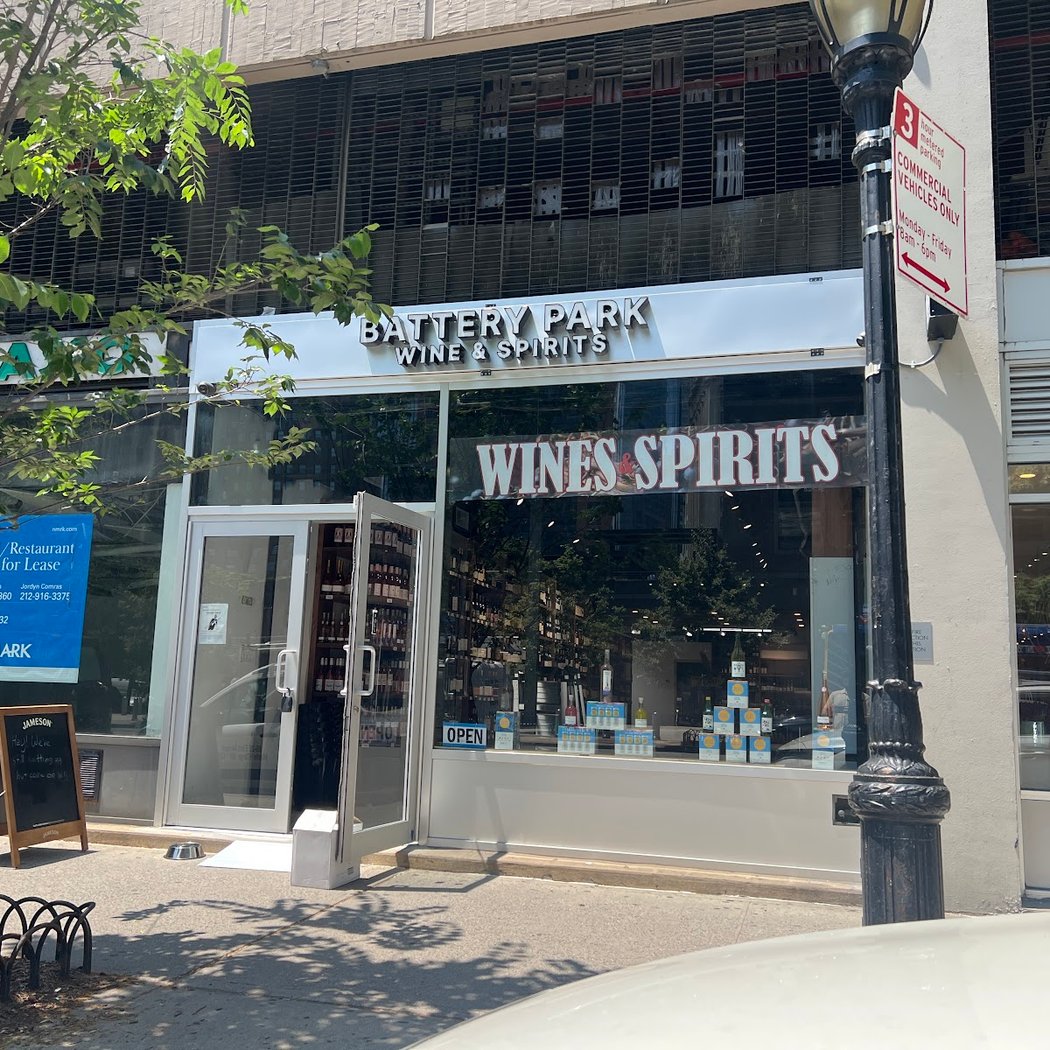 Battery Park Wine & Spirits 3