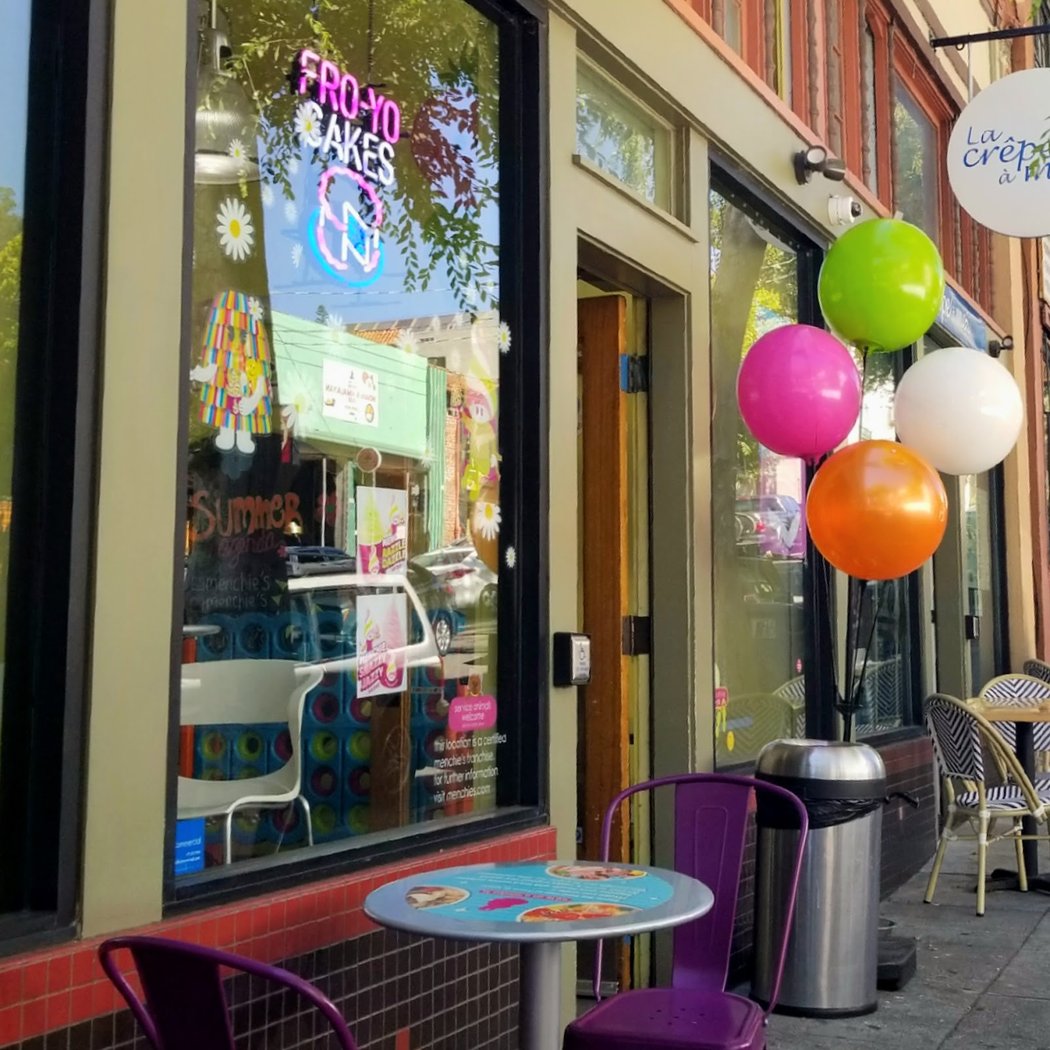 Menchie's Frozen Yogurt 2
