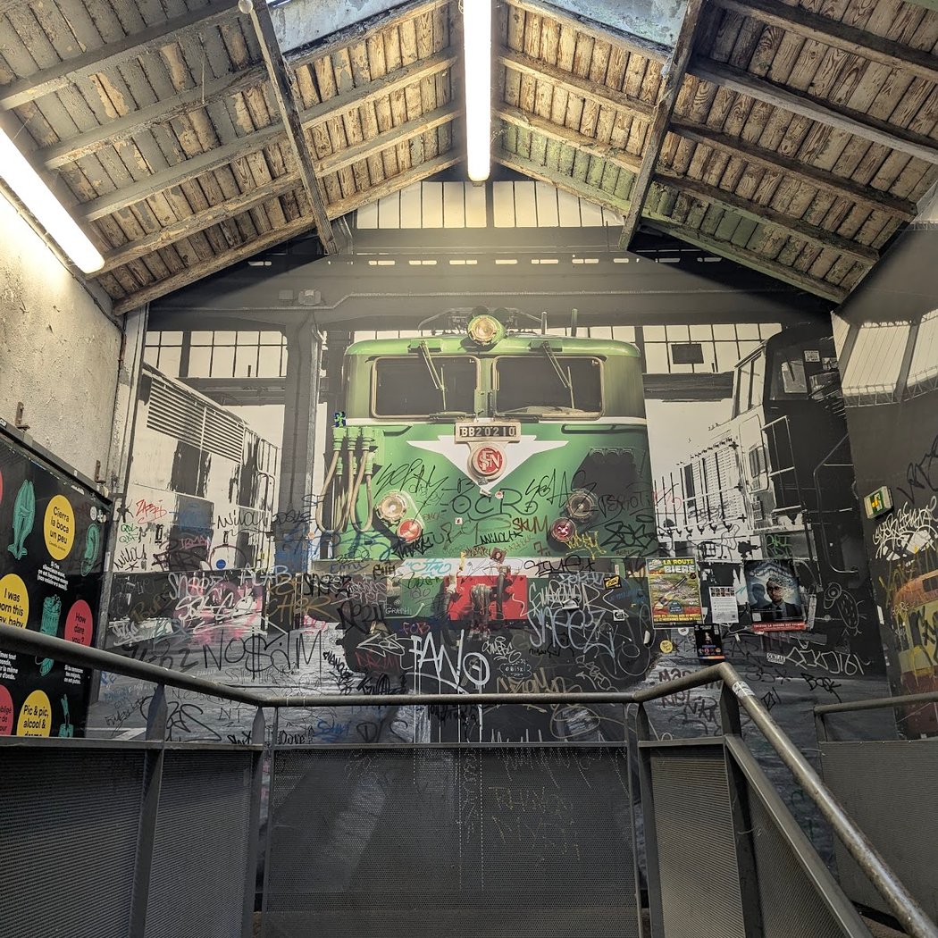 Rencontre-éditions-agone: Les dictatures brûlent les livres, les marchés les noient 3