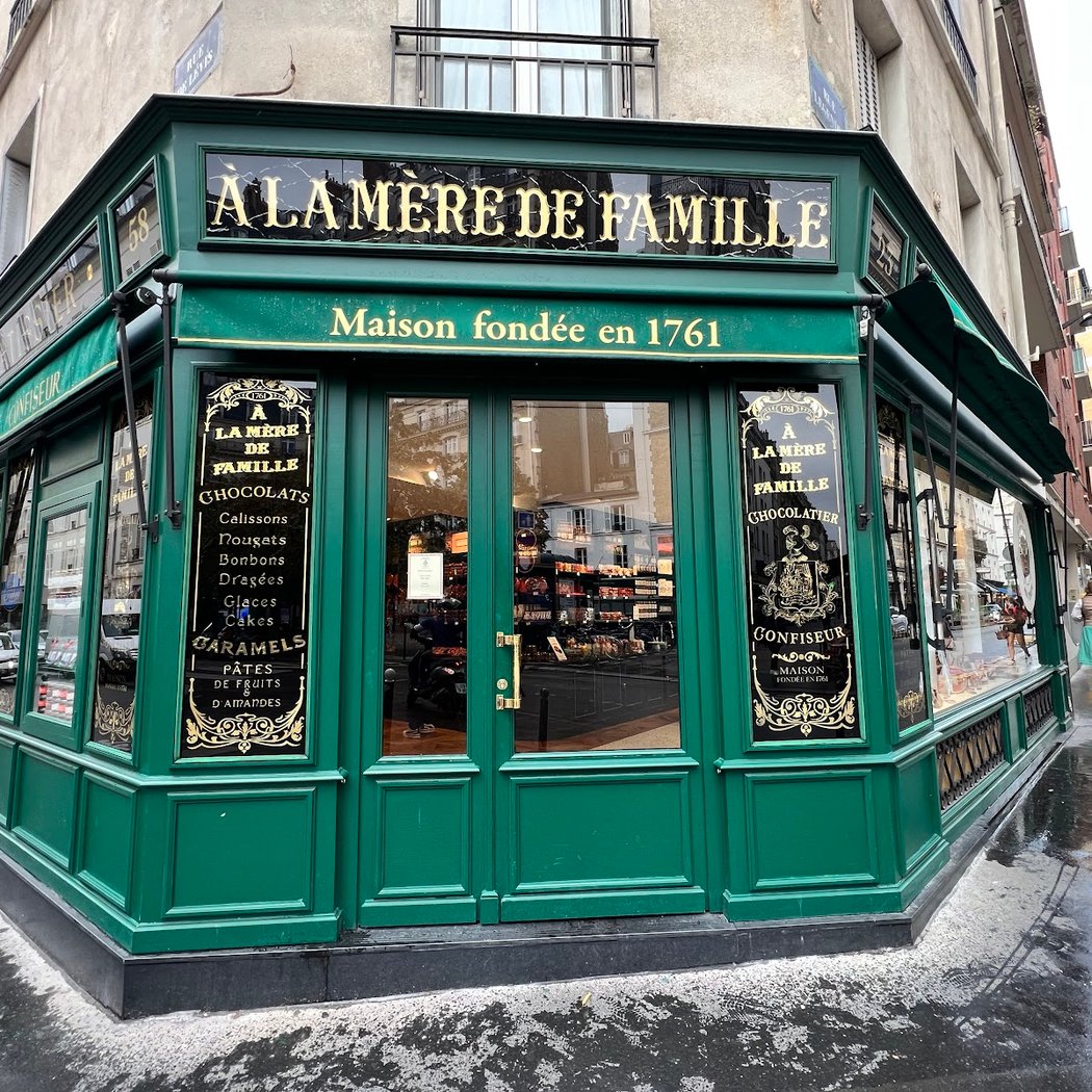 À la Mère de Famille 2