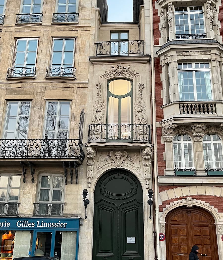 Hôtel Pioust de Saint-Gilles 1