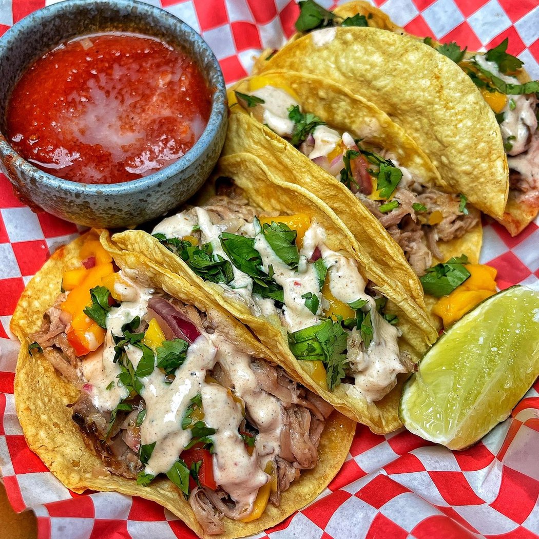 Nomás Tacos 1