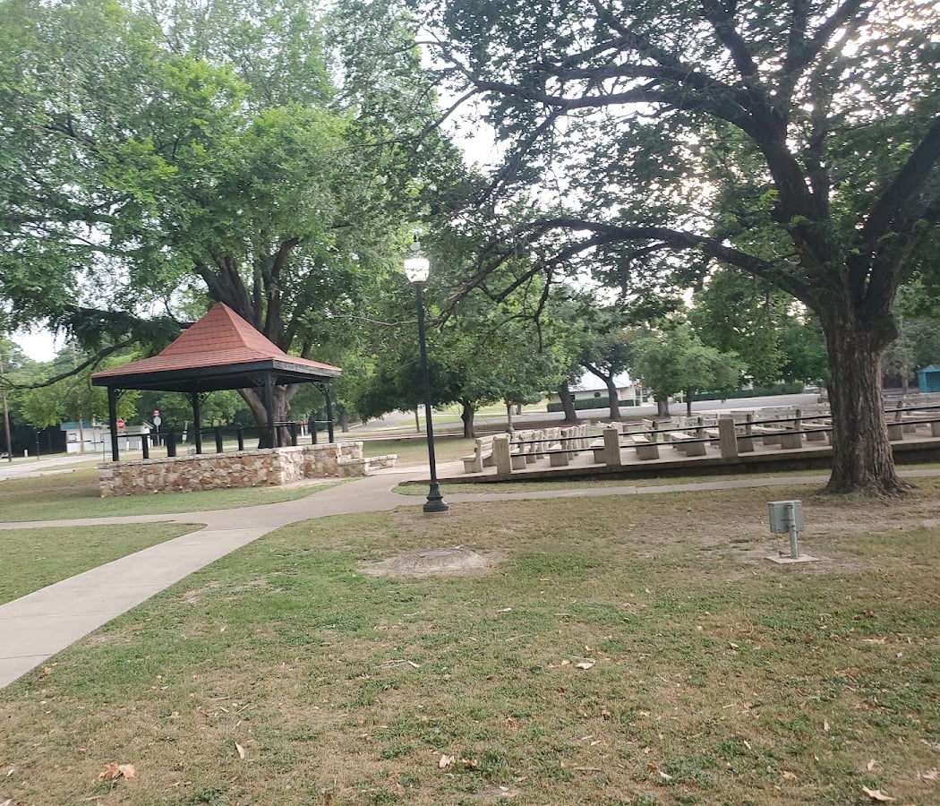 Yettie Polk Park 2