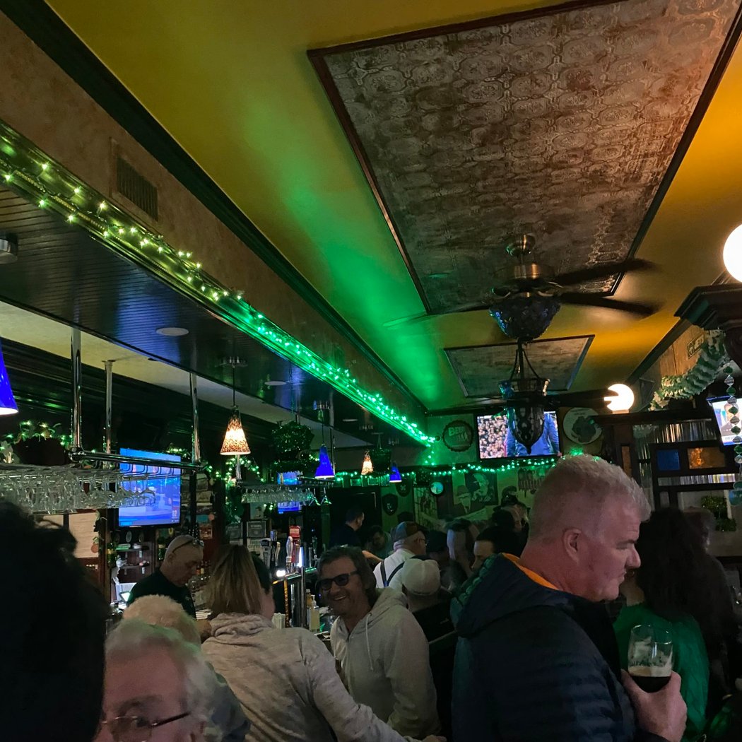 Mc Guinness's Saloon 2
