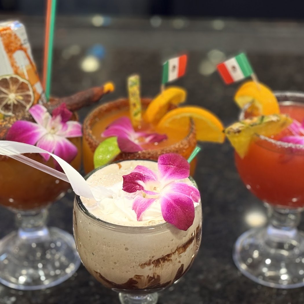 LOS MARIACHIS MEXICAN GRILL 2