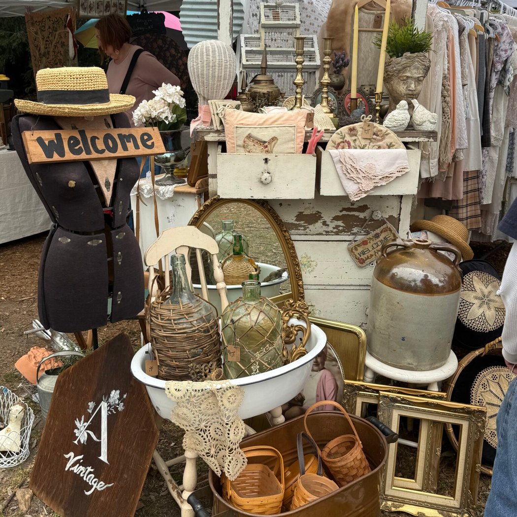 Downtown Plano '70s Pop-Up Market 2