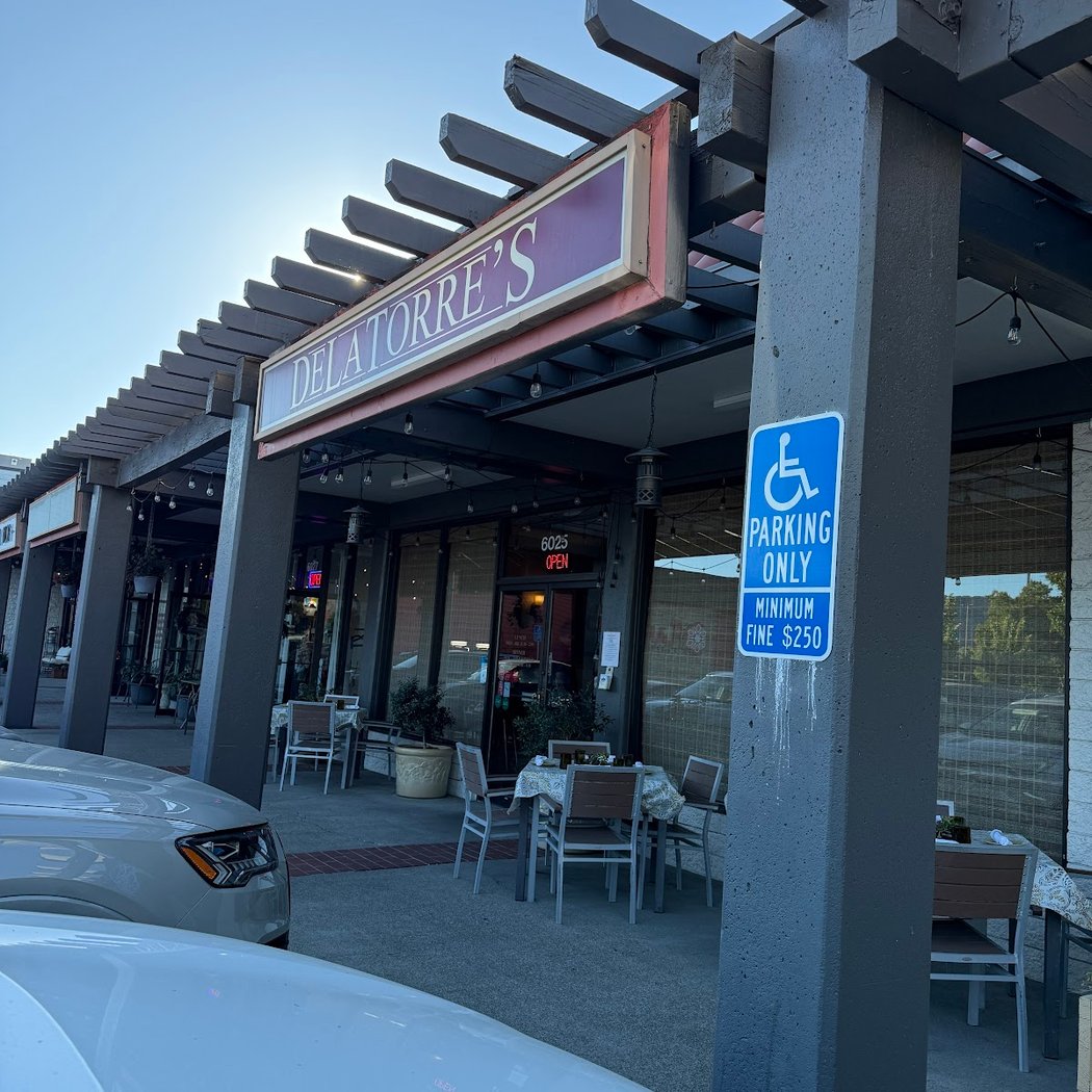 De La Torre's Trattoria 2