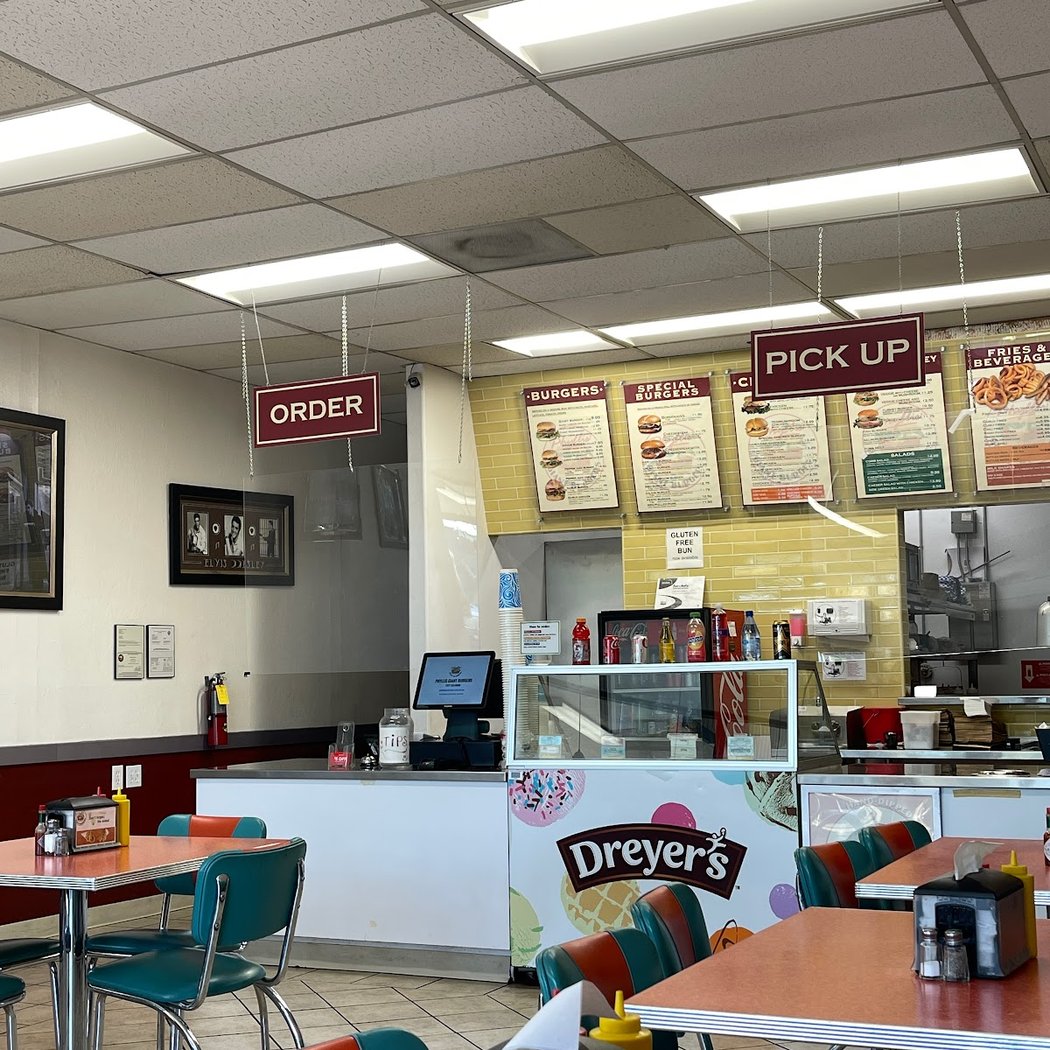 Phyllis Giant Burgers 2