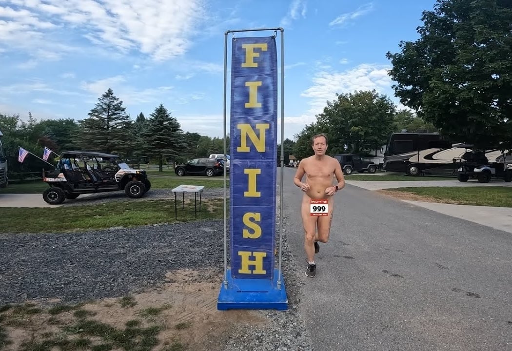Bouncing Buns Clothing Optional 5.5k Race 1