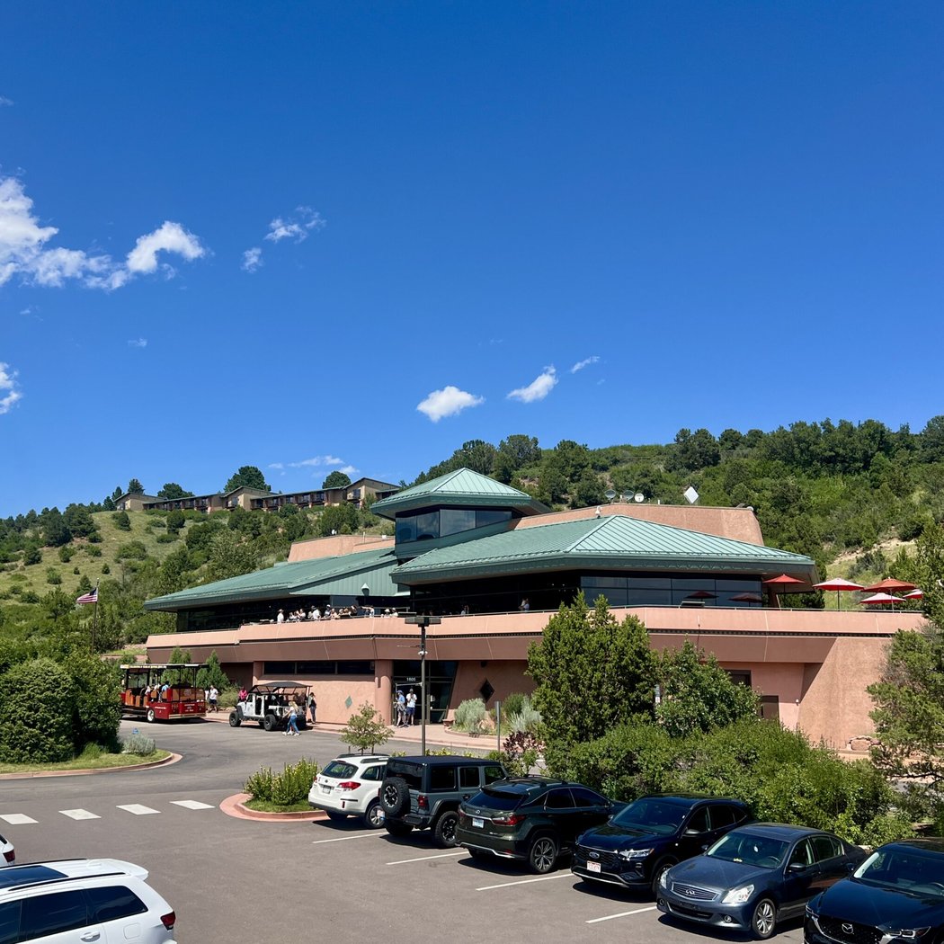 Garden of the Gods Visitor & Nature Center 5