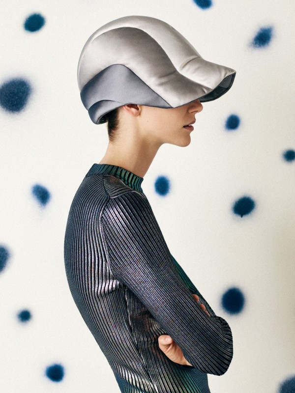 Stephen Jones, Chapeaux d'artiste 2