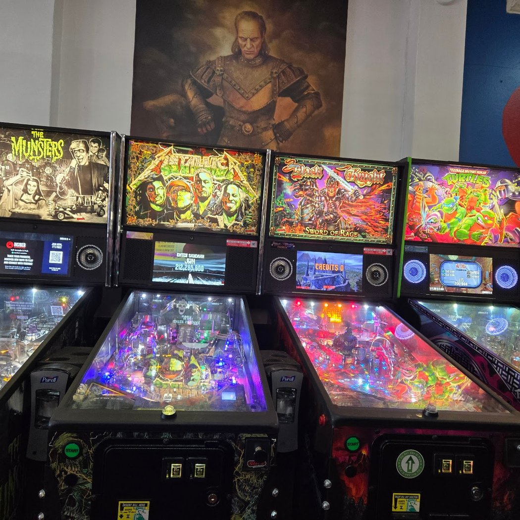 1UP Arcade & Pub 4