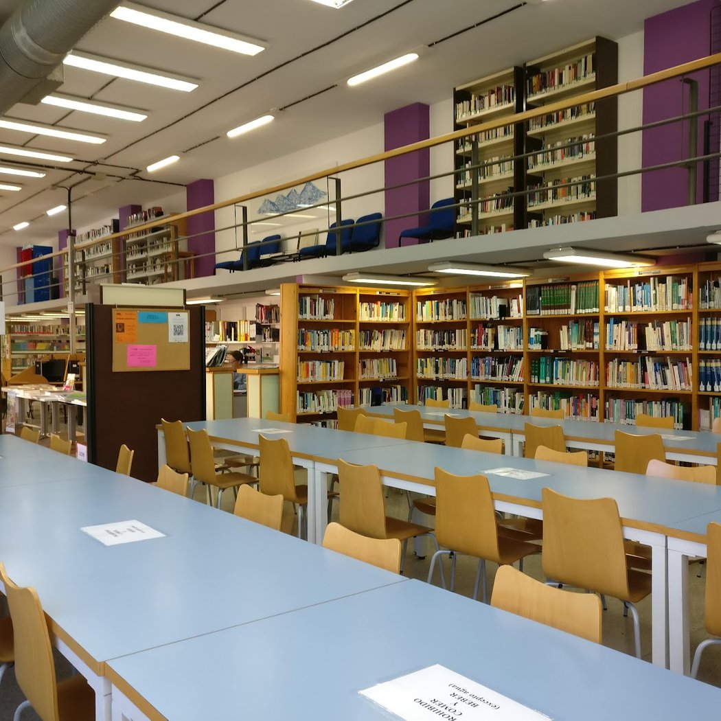 Actividades solidarias en la biblioteca Blas Infante 2