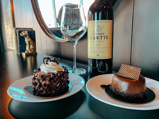 Weekday Happy Hour & Date Night Specials 3