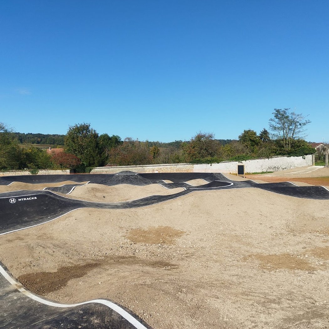 Pumptrack de Villenauxe-la-Grande 2