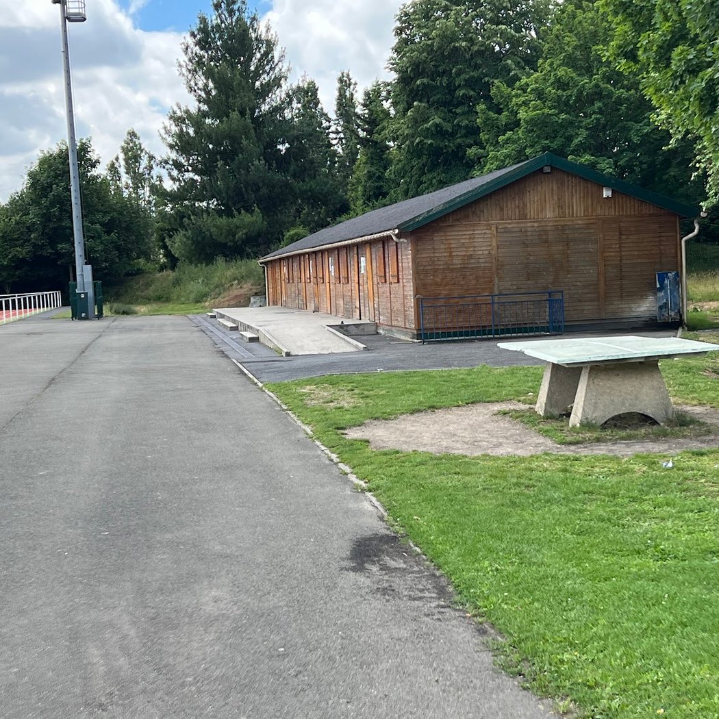 Stade Bernard Lama 3