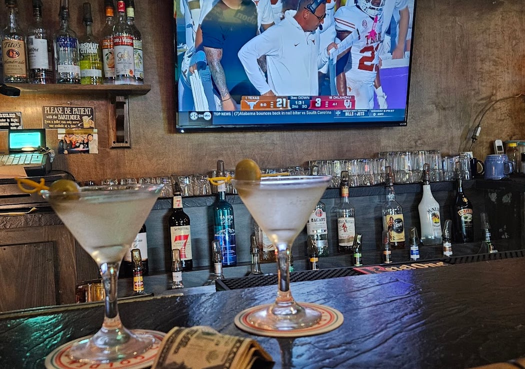 Stone's Sports Bar & Lounge 1