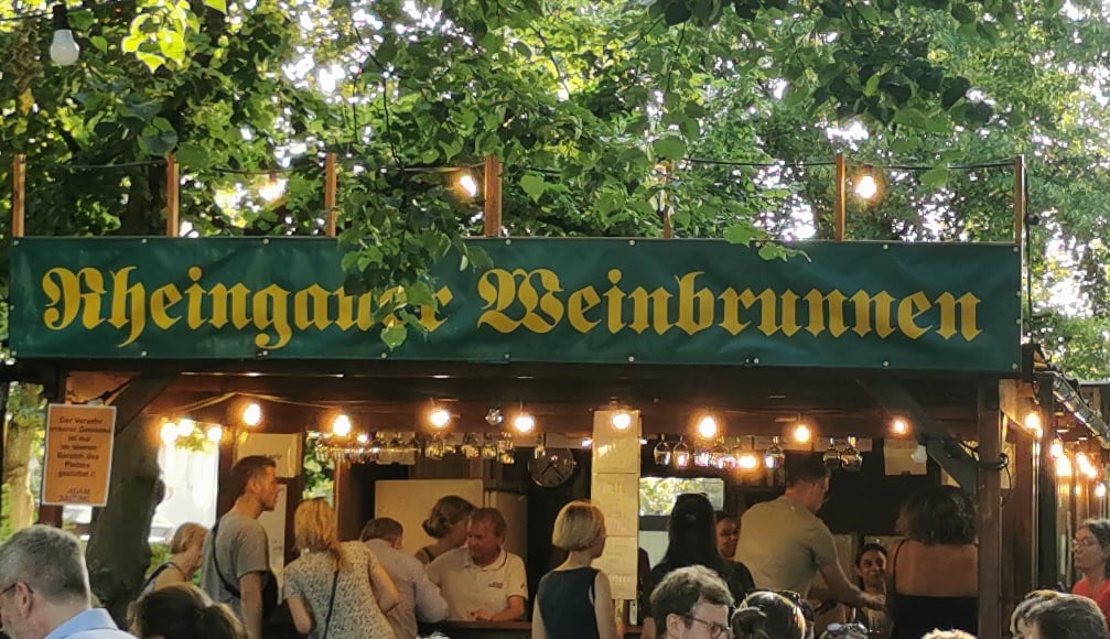 Rheingauer Weinbrunnen 2