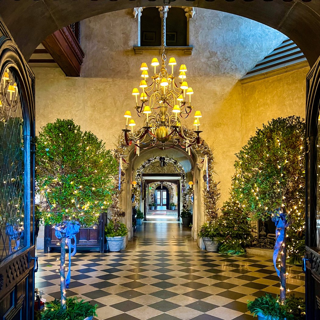 First Fridays: Holiday Magic at the Main House 1