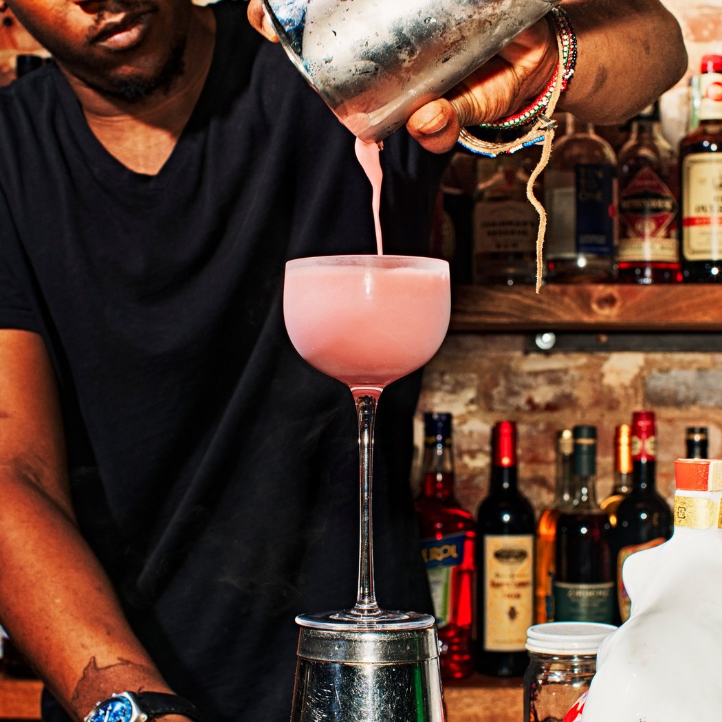 Bar Contra 1