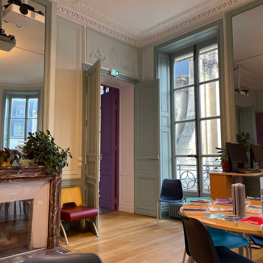 Library Charlotte Delbo 1