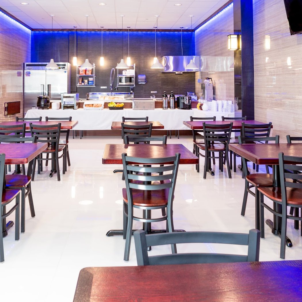 LIC Hotel 3