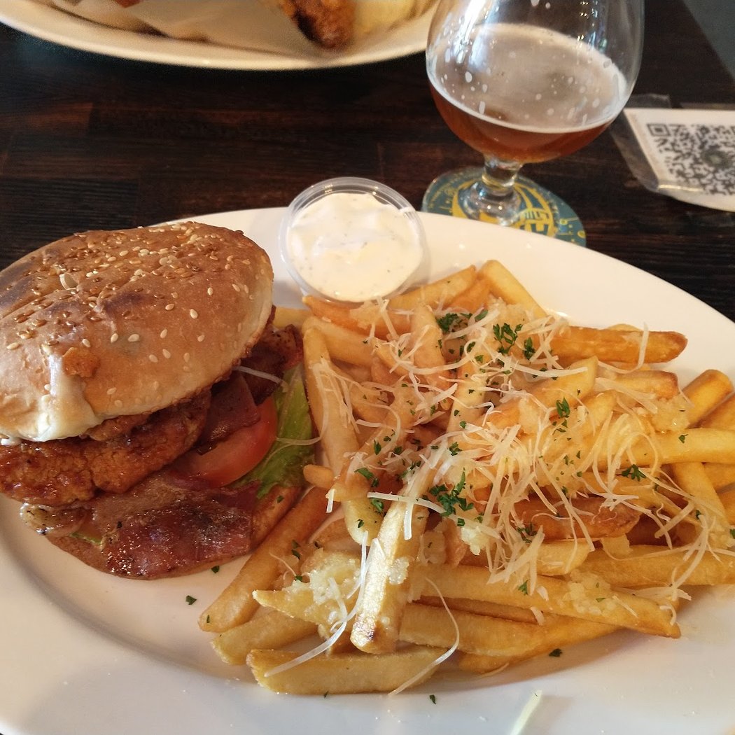 Junction Brewery and Grill 1