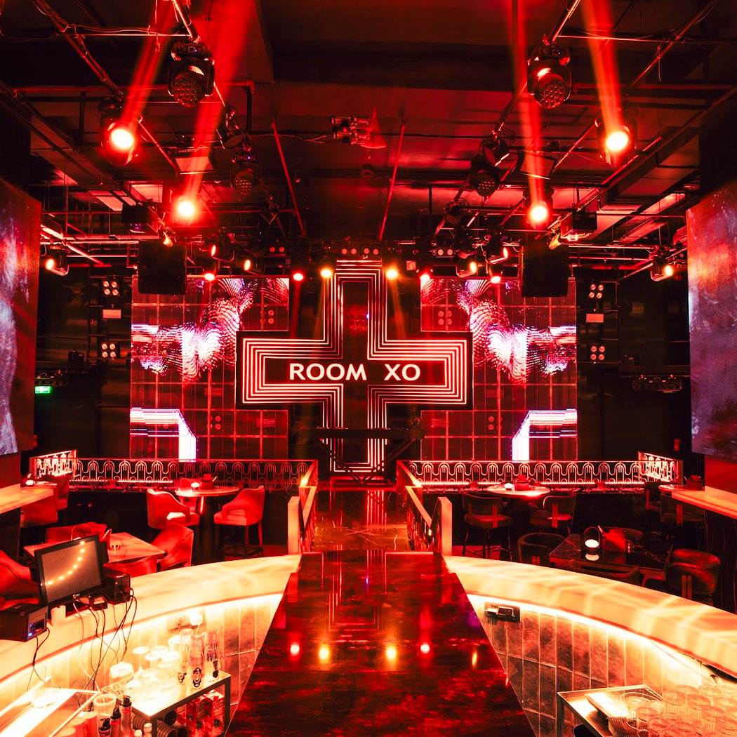 Room XO presents Bailamos 3