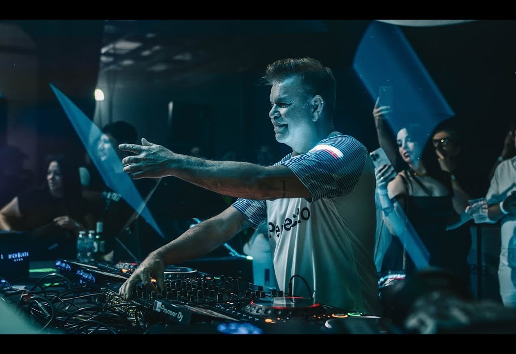 Paul Oakenfold and The Crystal Method 2