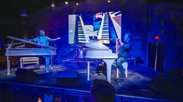 Dockside Dueling Pianos 3
