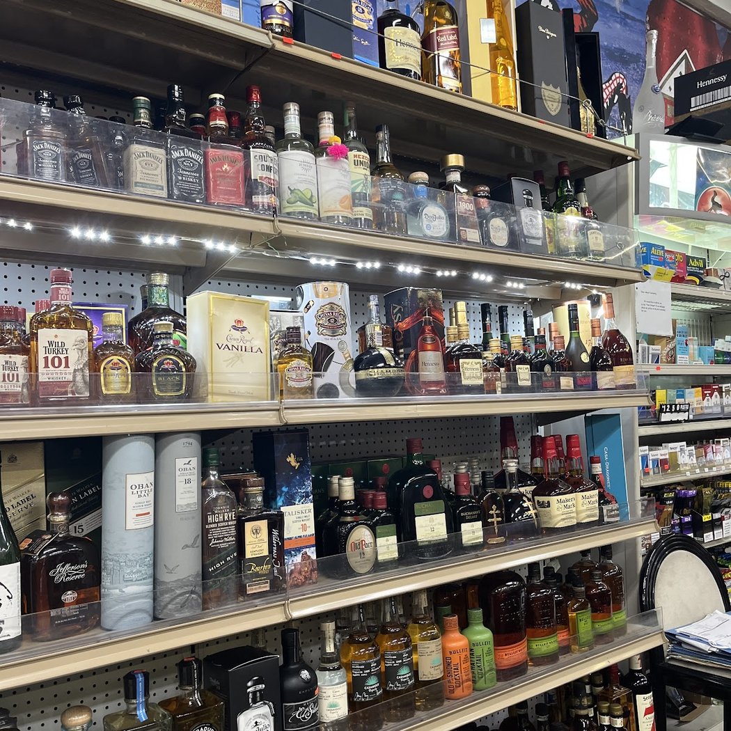 Peninsula Liquors 1
