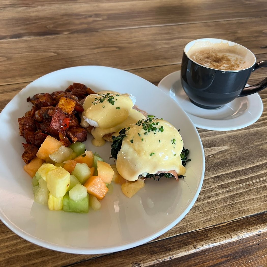 Main Course Restaurant + Market 3