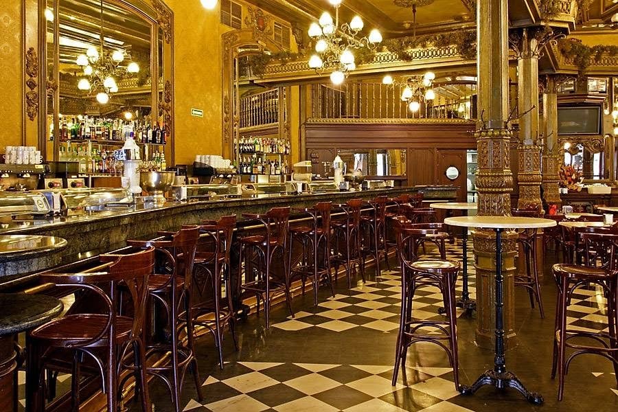 Café Iruña 1