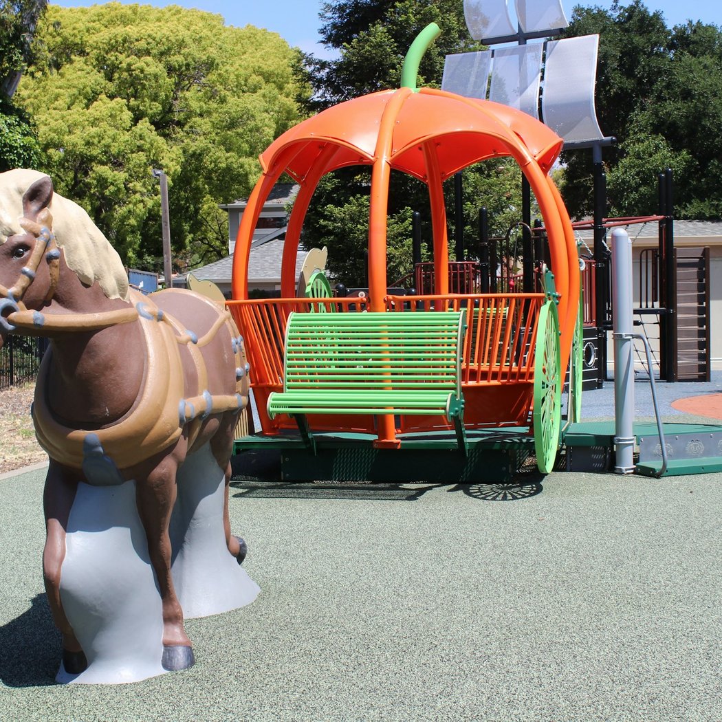 Hackney Horse & Carriage 1