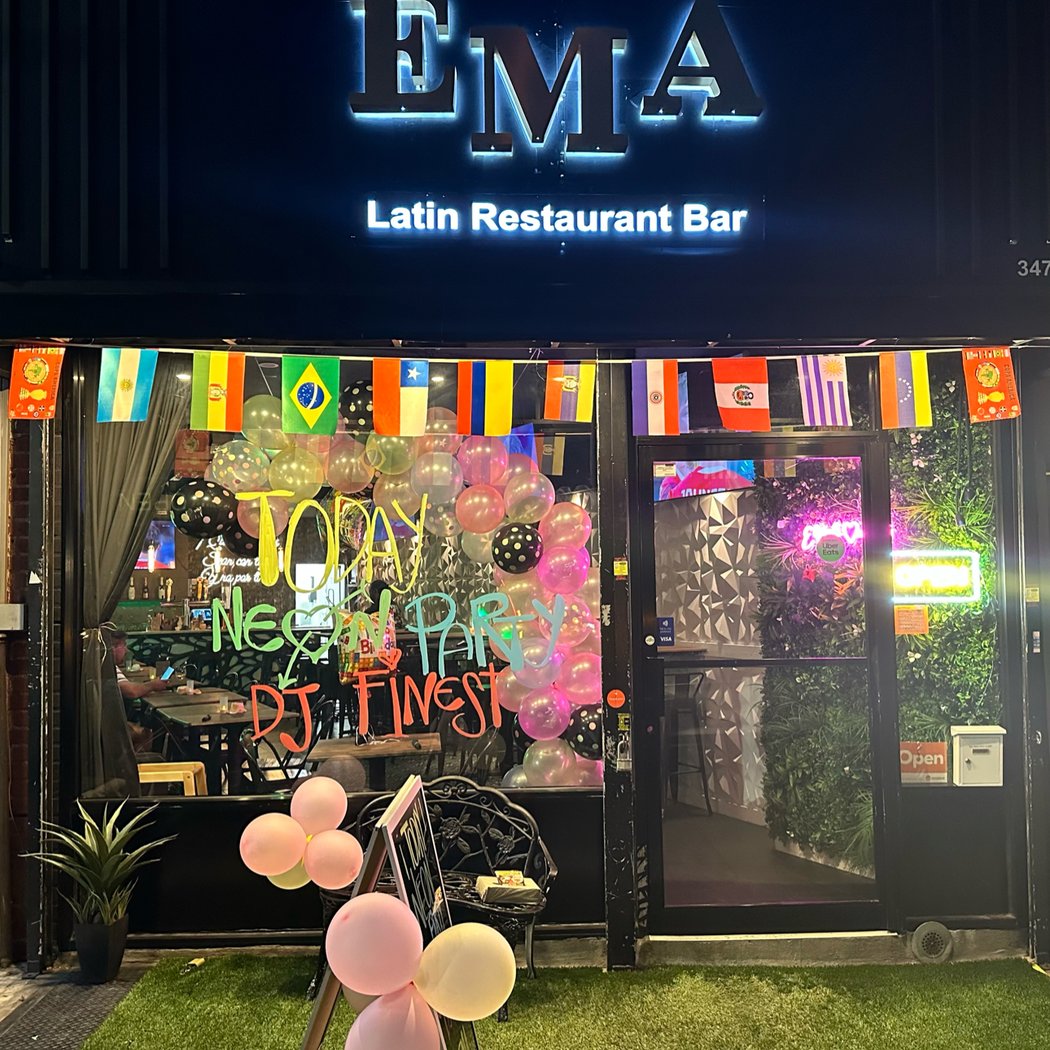 EMA Restaurant Bar 2
