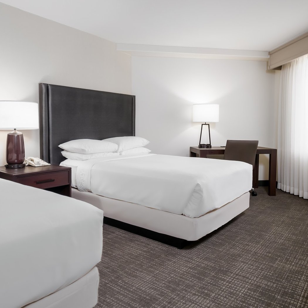 Embassy Suites by Hilton Detroit Troy Auburn Hills 2