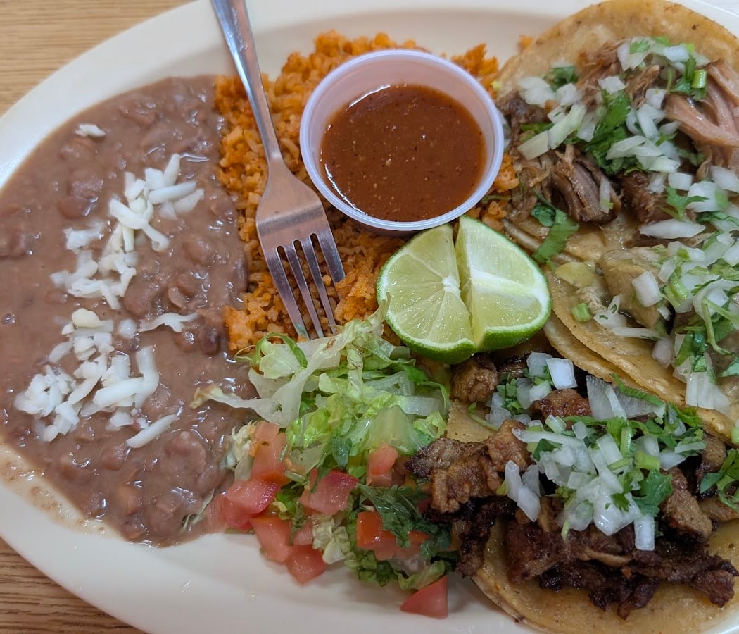 Taquería Tres Hermanos 3