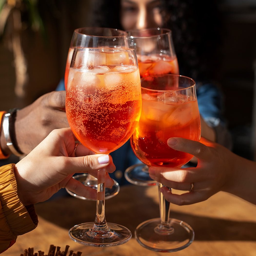 Spritzer Sundays at Elizabeth Spencer 1