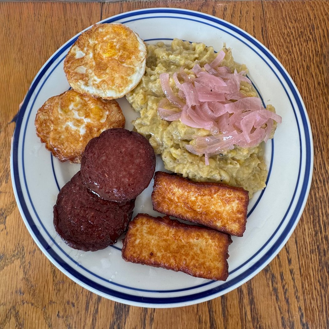 Yolanda’s Dominican Food 1