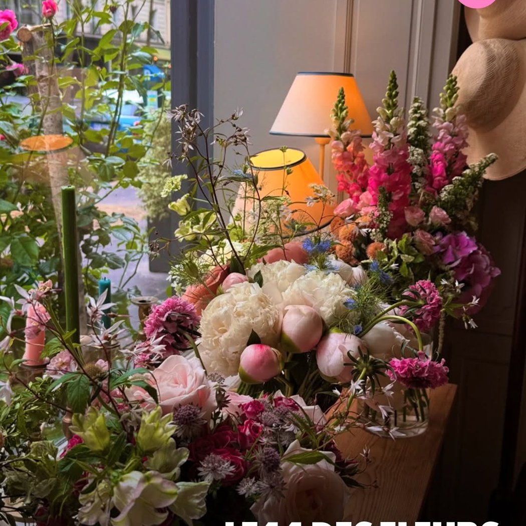Le44 des fleurs, des choses et un café 1