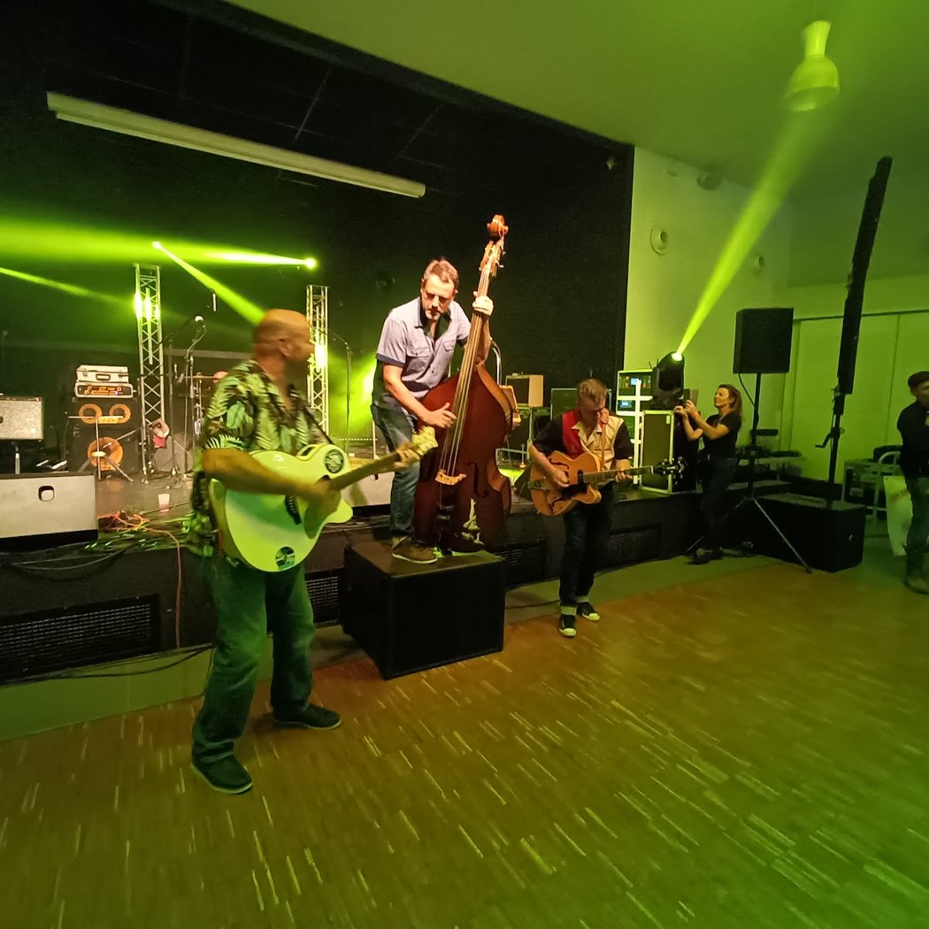 Salle ellipse 3