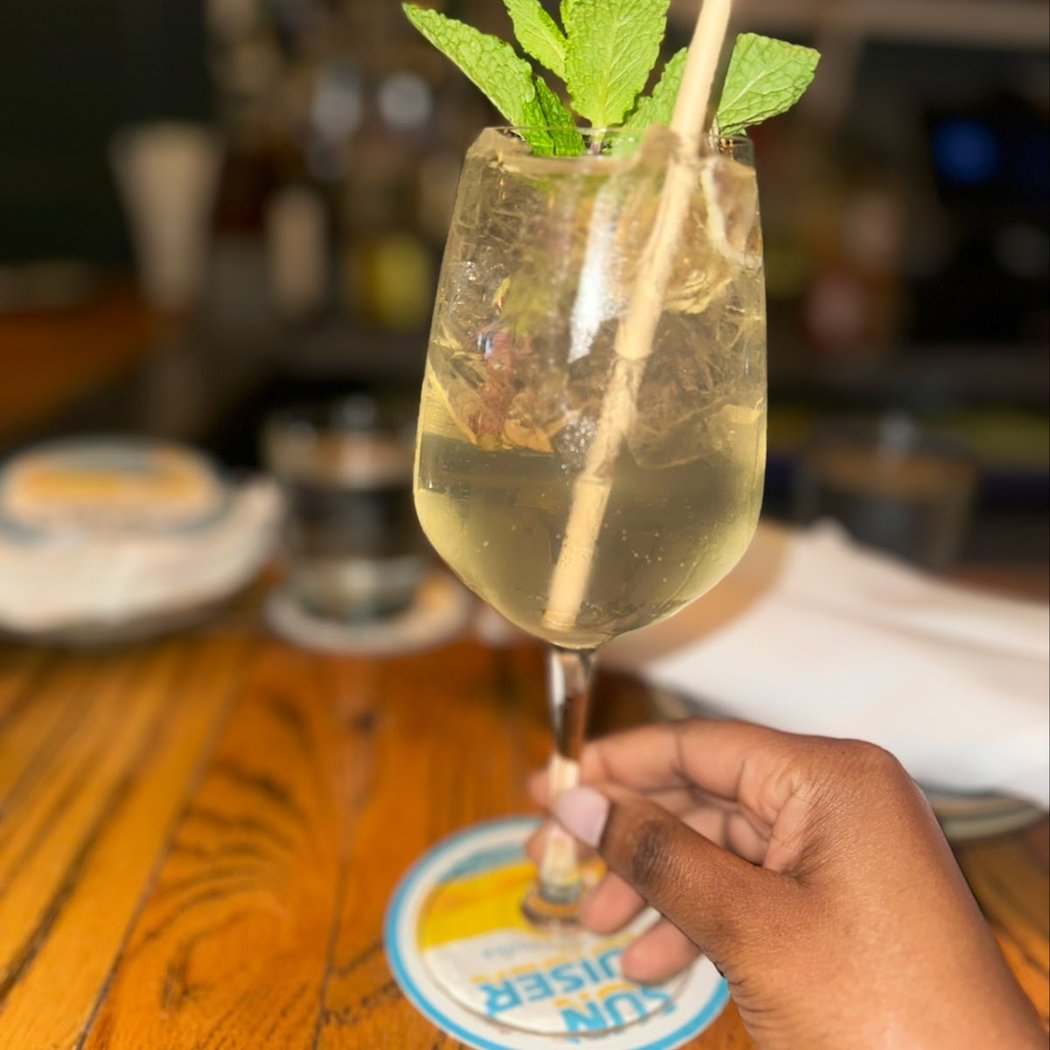 Happy Hour at Tara Rose 4